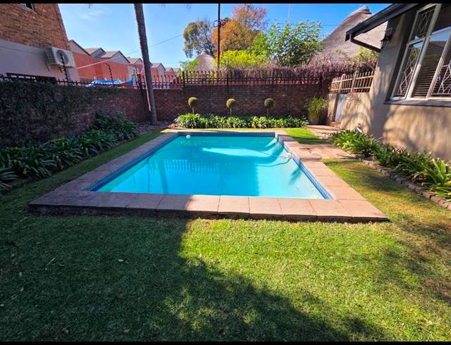 4 BEDROOM PROPERTY TO RENT IN LYNNWOOD